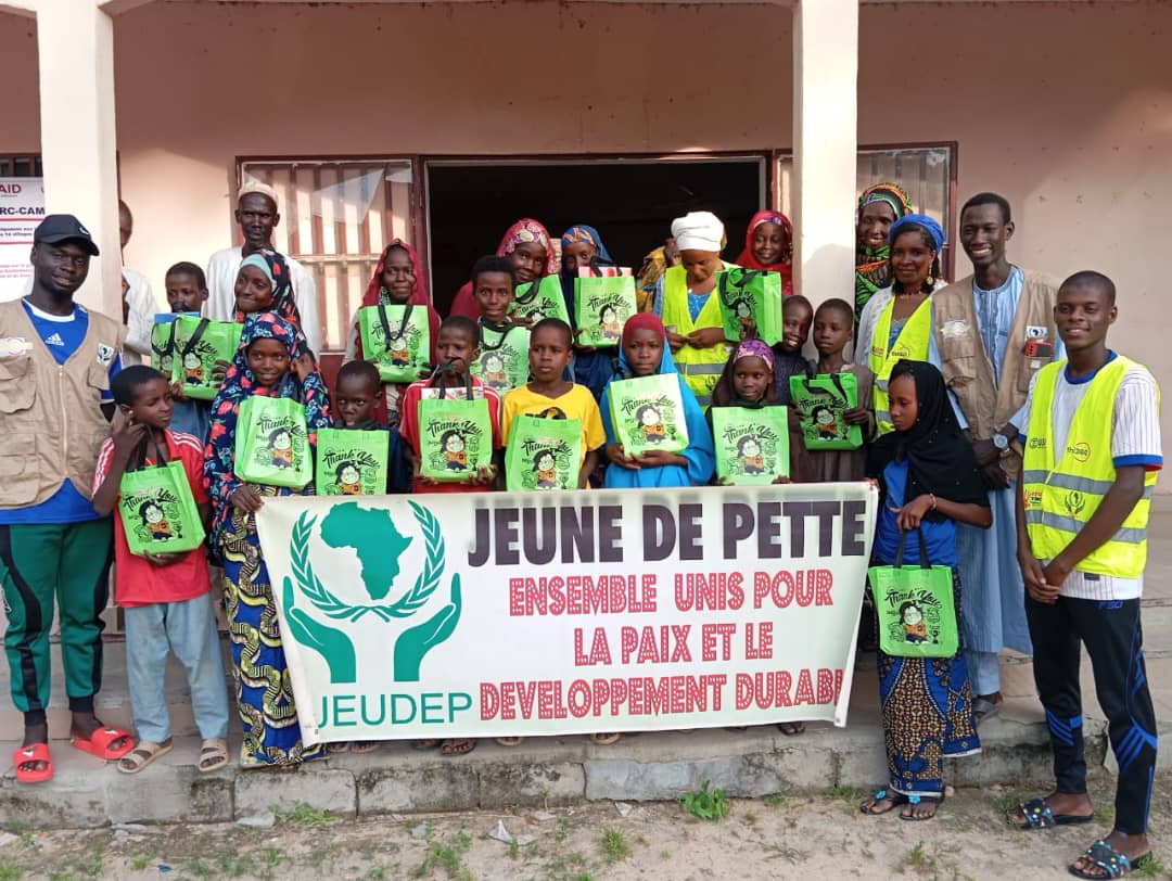 Programme « Education For All » appui à la scolarisation, distribution de kits Back to School à 25 enfants du primaire et secondaire et sensibilisation des parents sur l’importance de l’éducation