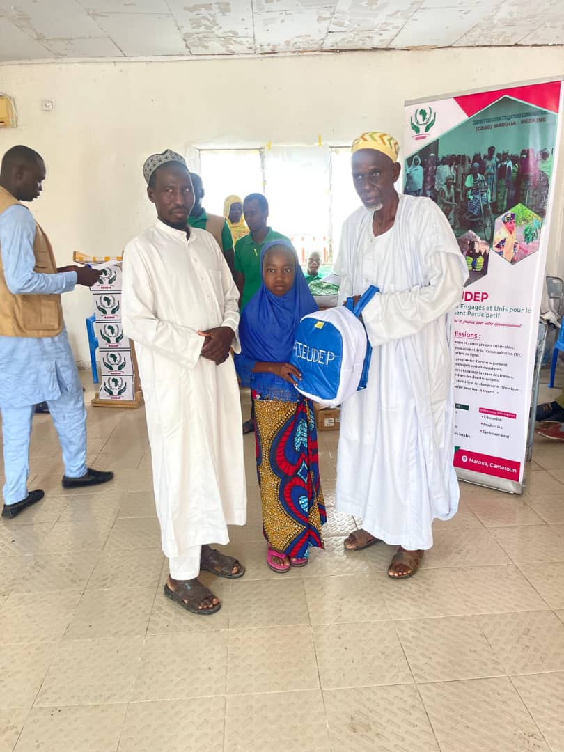 Programme « Education For All »  appui à la scolarisation, distribution de kits Back to School à 30 enfants du primaire et secondaire et sensibilisation des parents sur l’importance de l’éducation - Photo 3