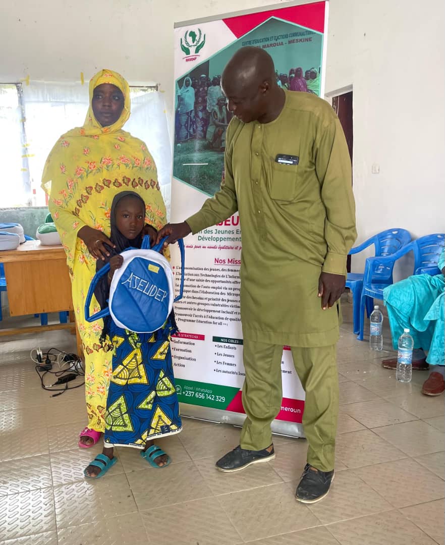 Programme « Education For All »  appui à la scolarisation, distribution de kits Back to School à 30 enfants du primaire et secondaire et sensibilisation des parents sur l’importance de l’éducation - Photo 8