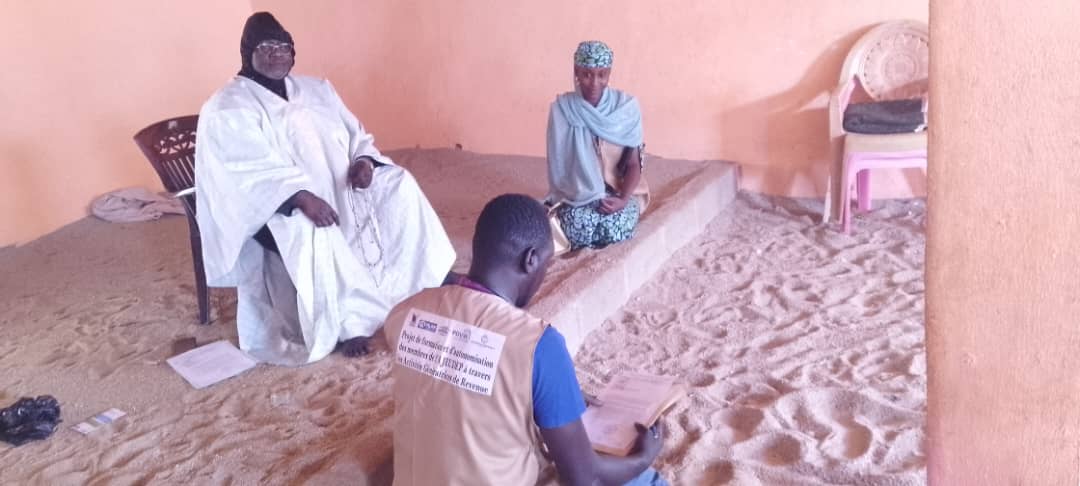 Activité de la descente d’information aux autorités et à la communauté dans le cadre du projet «  Alphabétisation et autonomisation de 30 jeunes femmes de Meskine - Photo 2